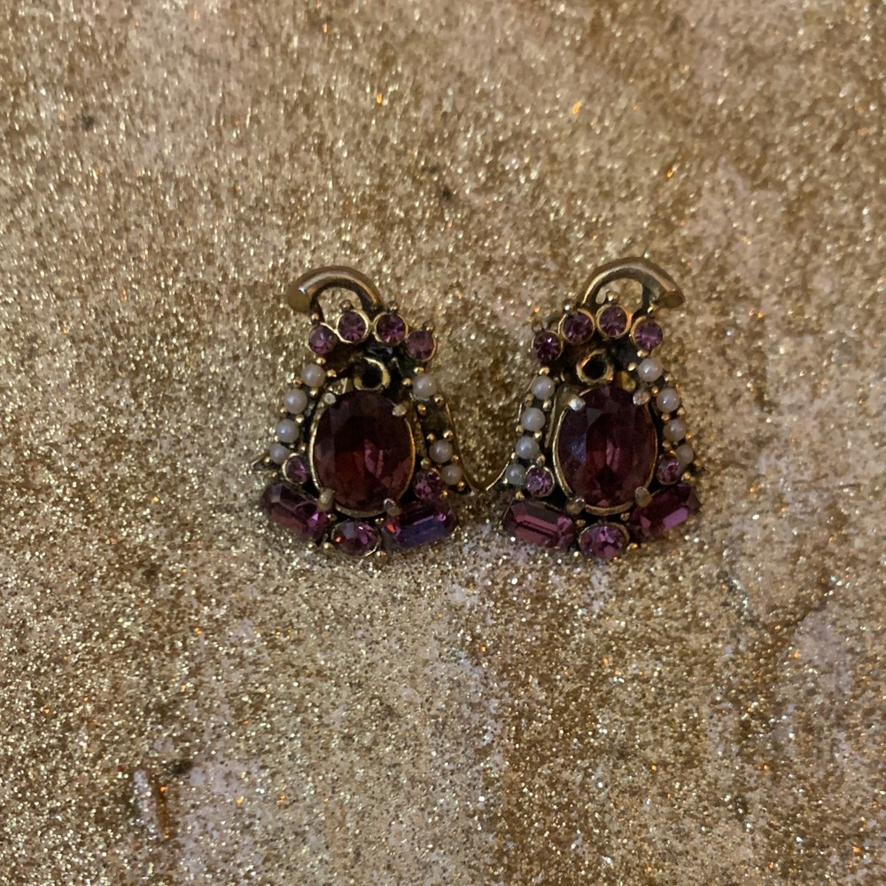 HOLLYCRAFT Gold Tone
Rhinestone Pearl Clip-On
Earrings Purple Vintage
Signed